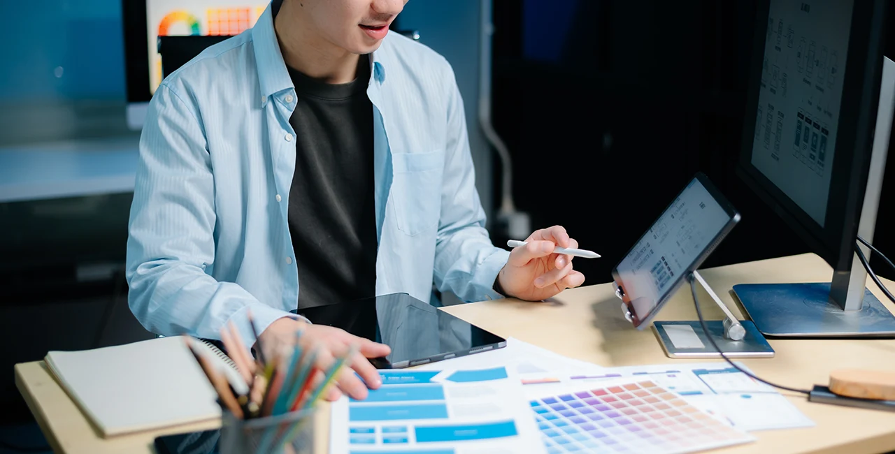 a person works at a computer