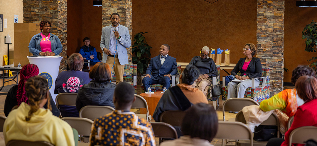 An image of FDTC Student Ambassadors leading a lunch and learn